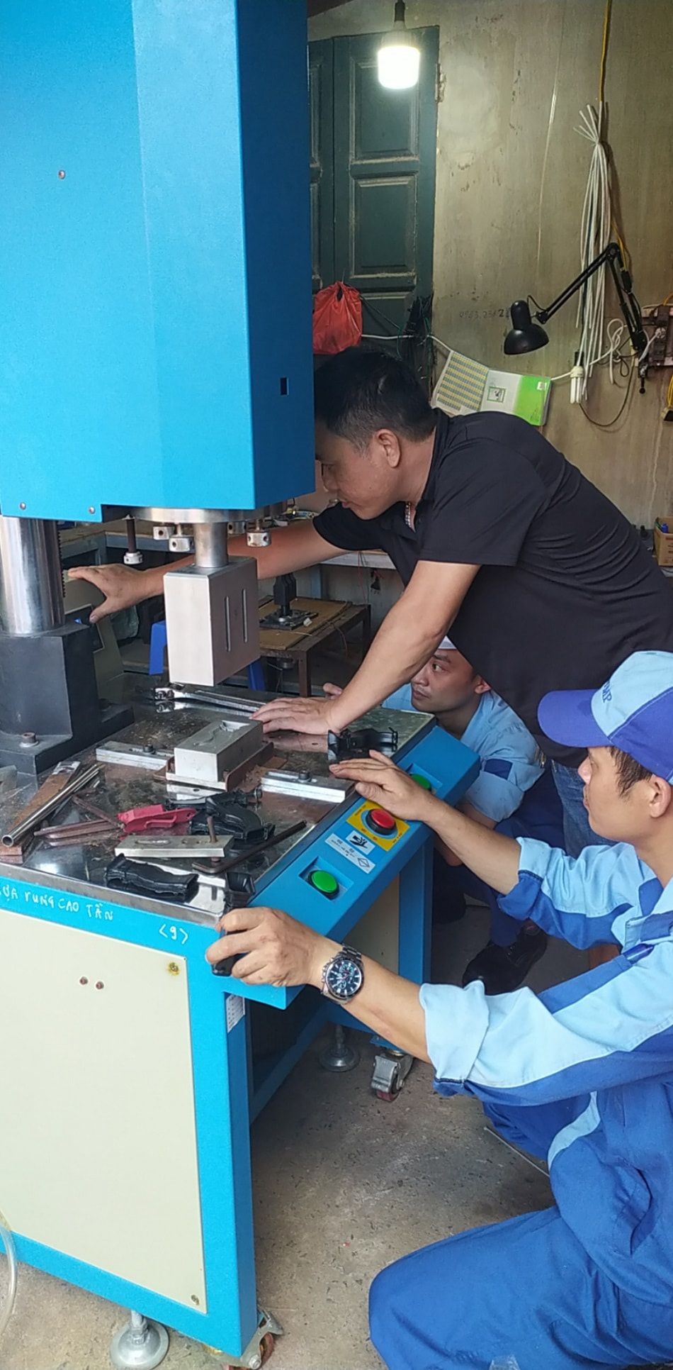 Sửa chữa máy hàn nhựa siêu âm tại khu công nghiệp Bắc Ninh